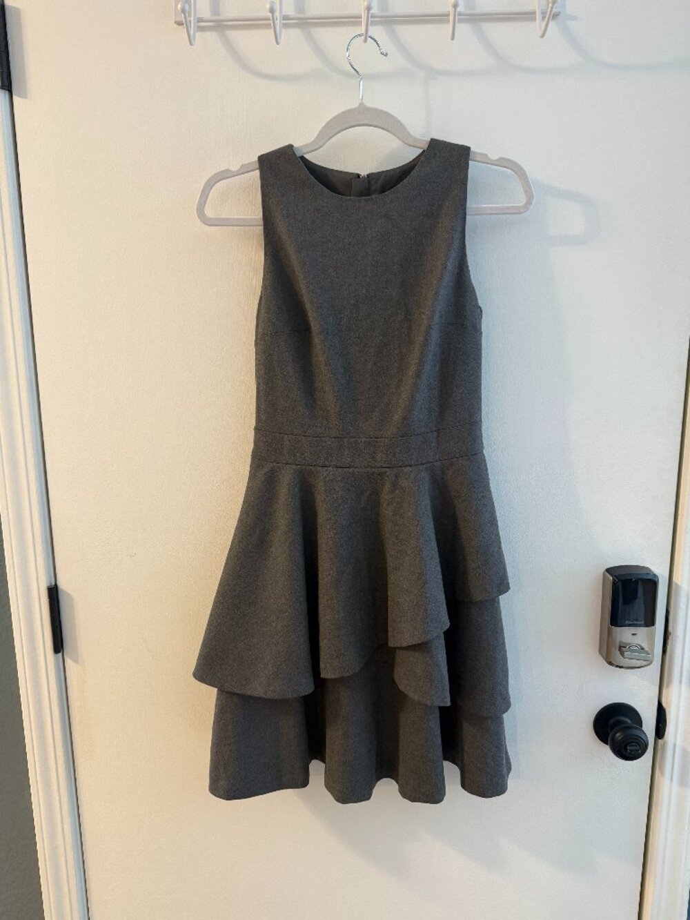 NWT Banana Republic Gray A-Line Ruffle Dress, Color Gray Size 0